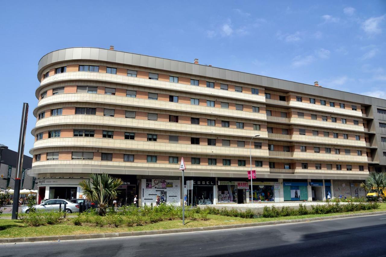 Wonderstays Apartamentos La Estacion Málaga Exteriör bild