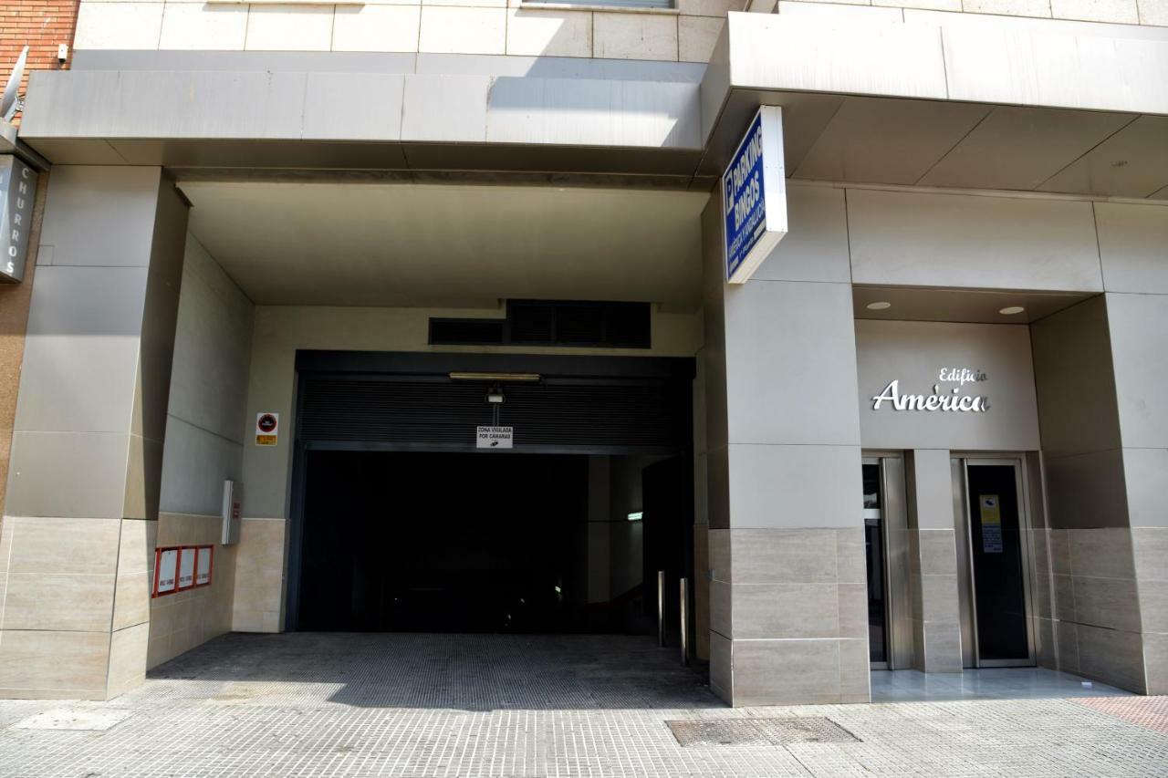 Wonderstays Apartamentos La Estacion Málaga Exteriör bild